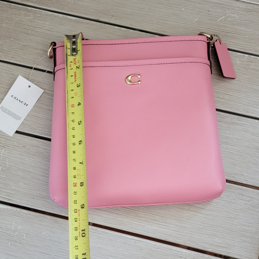 Coach kitt messenger in bubblegum pink 💗 color - Picture 8 of 9
